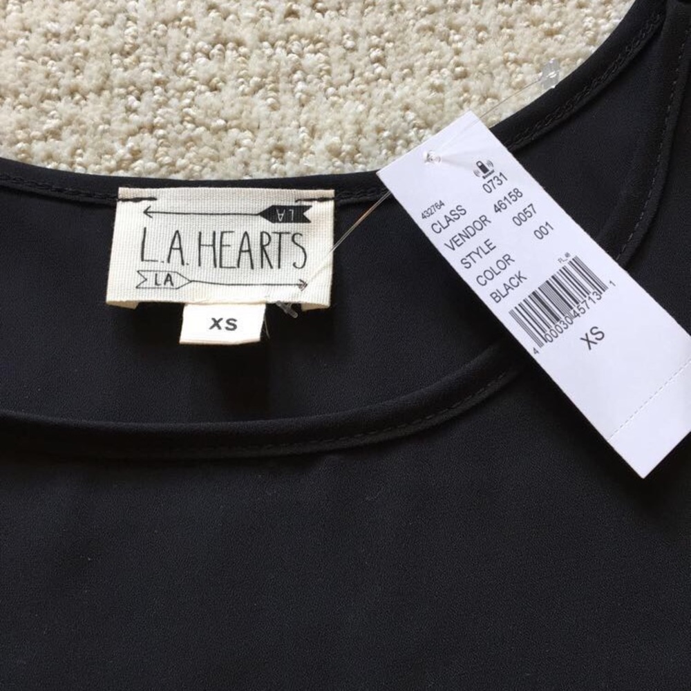 LA Hearts Black Ruffle High-Low Tank - Picture 3 of 3